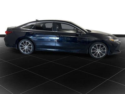 2019 Toyota Avalon XSE