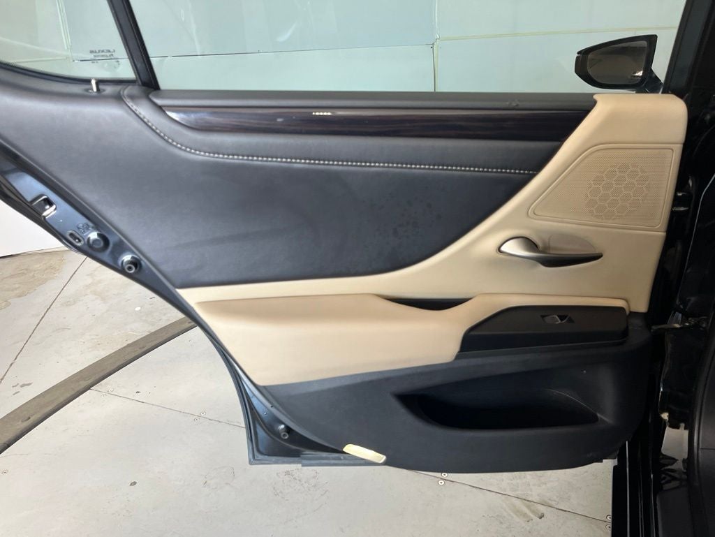 2021 Lexus ES 250