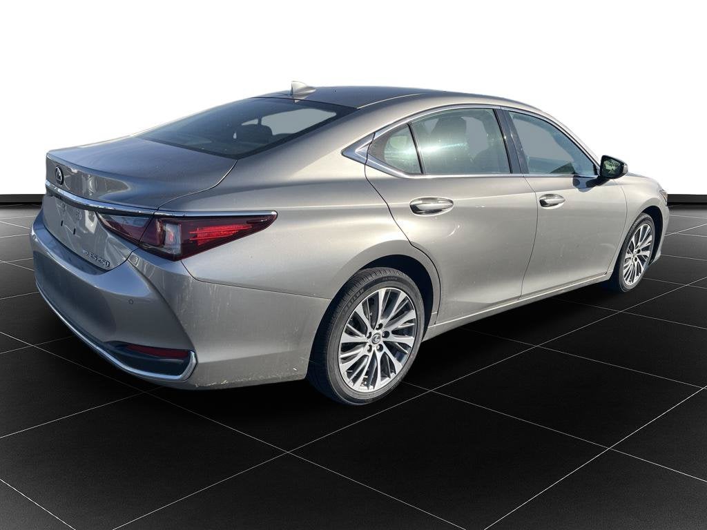 2021 Lexus ES 250