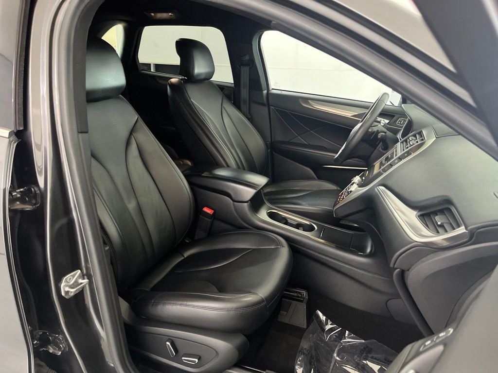 2019 Lincoln MKC Standard