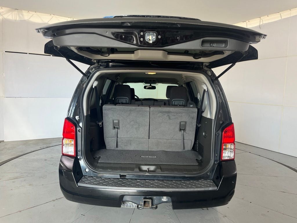 2012 Nissan Pathfinder SV
