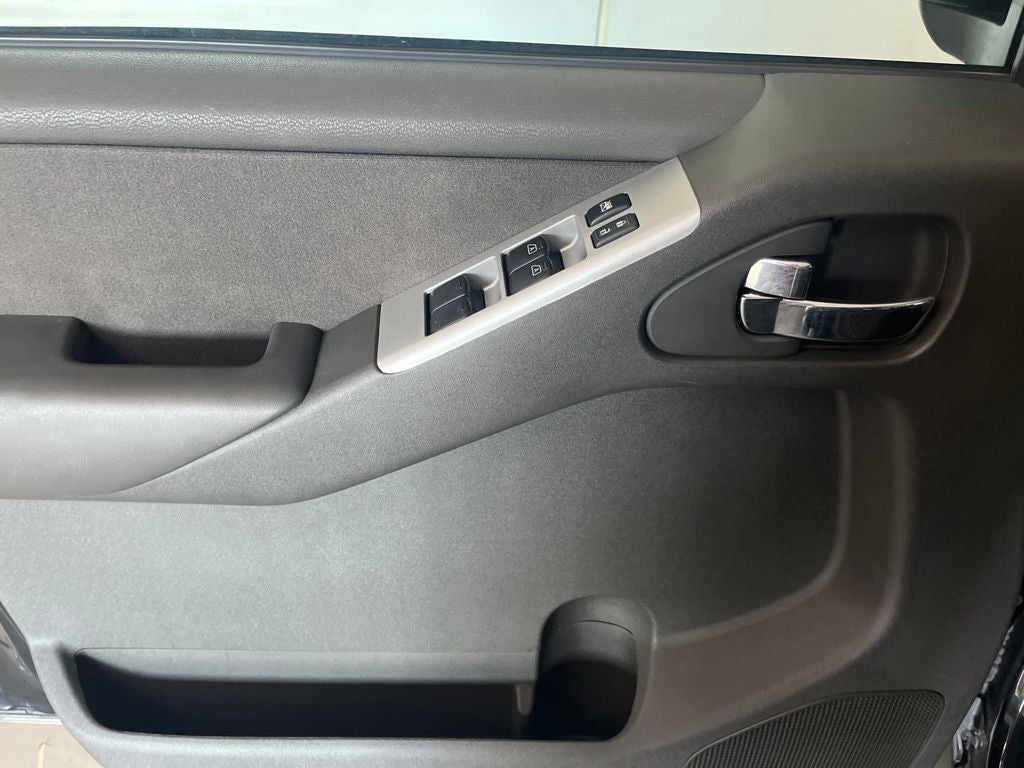 2012 Nissan Pathfinder SV
