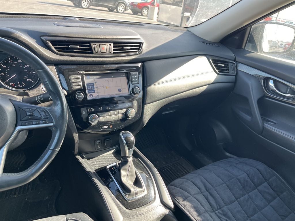 2017 Nissan Rogue SL