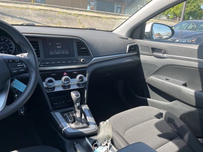 2019 Hyundai Elantra SE
