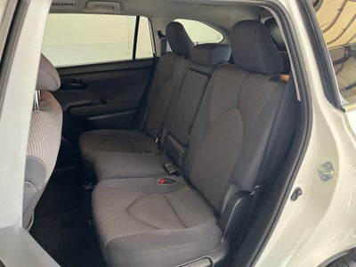 2020 Toyota Highlander LE