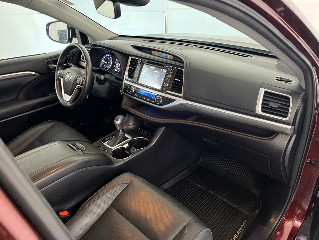 2018 Toyota Highlander Limited Platinum