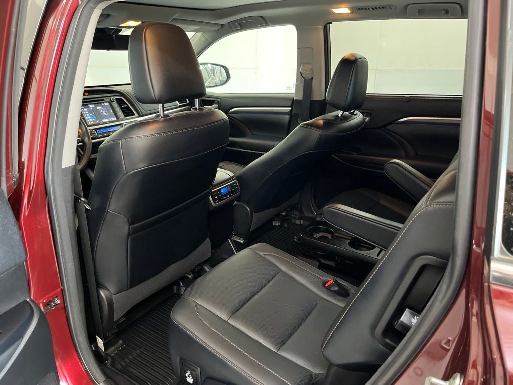 2018 Toyota Highlander Limited Platinum