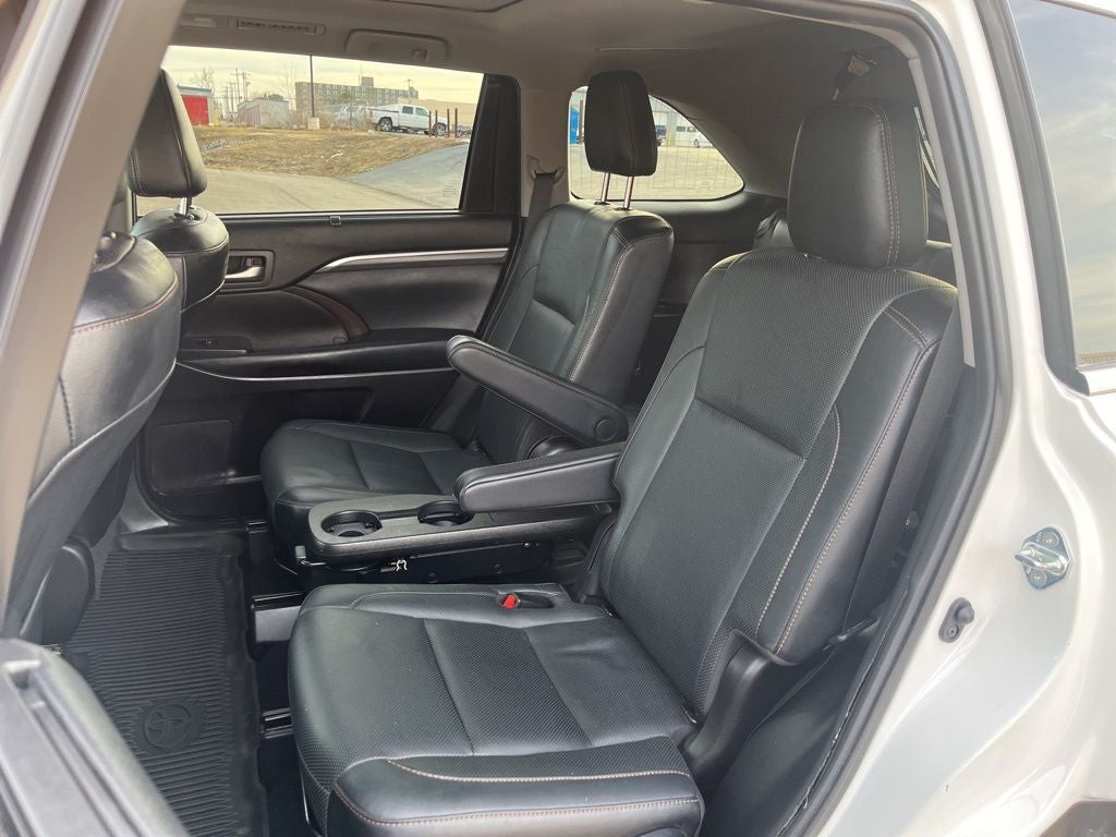 2019 Toyota Highlander Limited Platinum