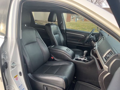 2019 Toyota Highlander Limited Platinum