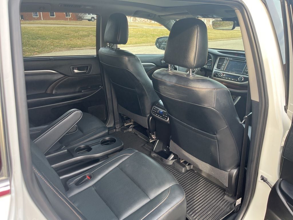 2019 Toyota Highlander Limited Platinum