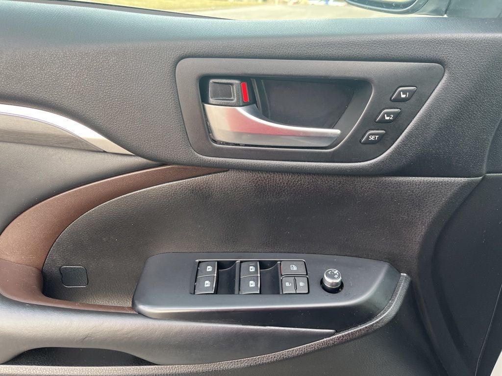 2019 Toyota Highlander Limited Platinum