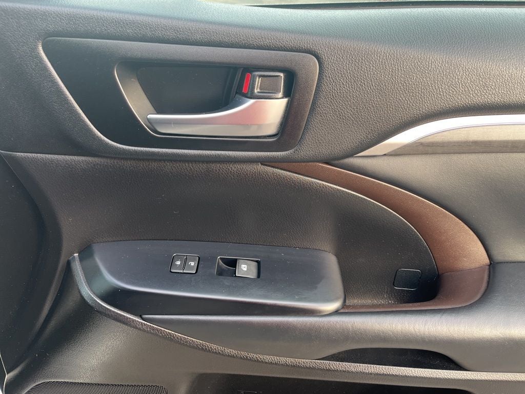 2019 Toyota Highlander Limited Platinum