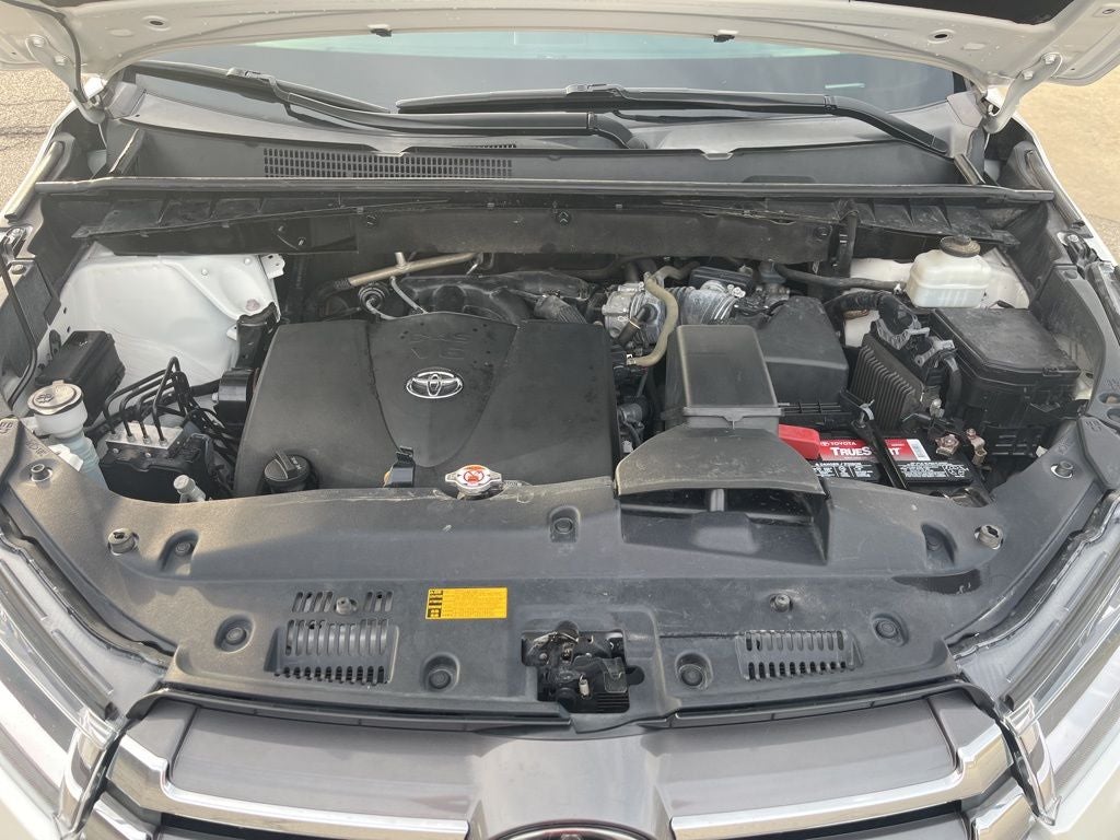 2019 Toyota Highlander Limited Platinum