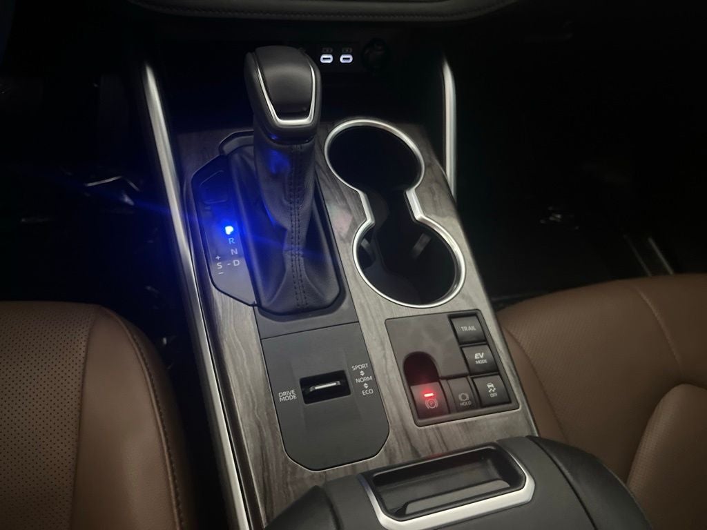 2025 Toyota Highlander Hybrid Limited 25th Edition