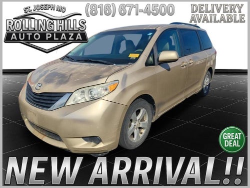 2011 Toyota Sienna LE