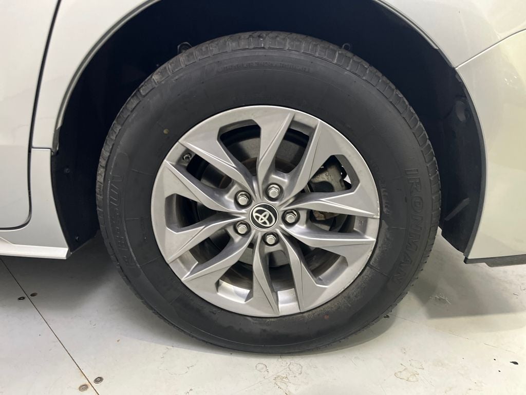 2024 Toyota Sienna XLE 7 Passenger