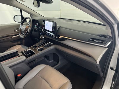 2024 Toyota Sienna XLE 7 Passenger