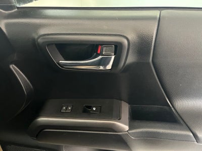 2017 Toyota Tacoma TRD Off-Road V6