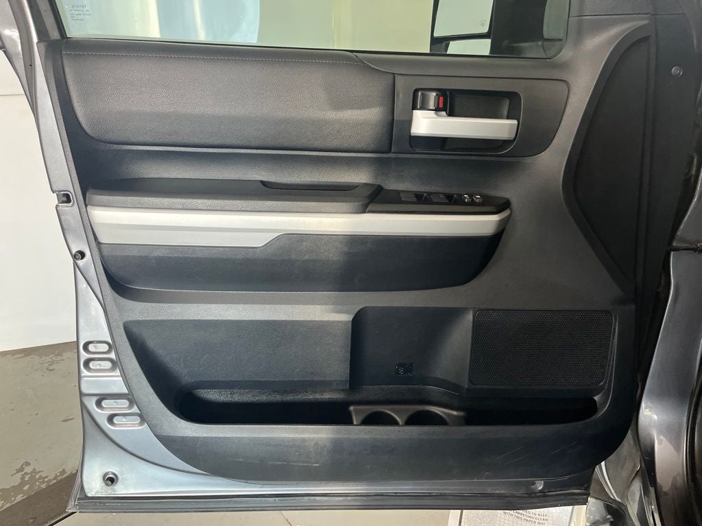 2018 Toyota Tundra SR5