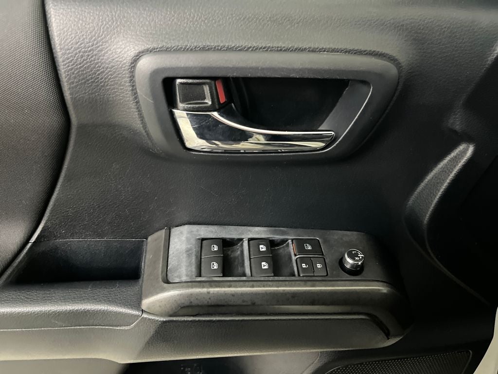 2017 Toyota Tacoma SR5 V6