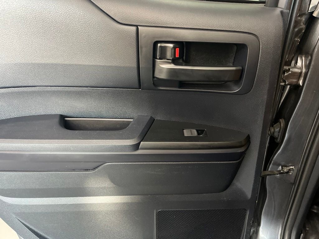 2014 Toyota Tundra SR
