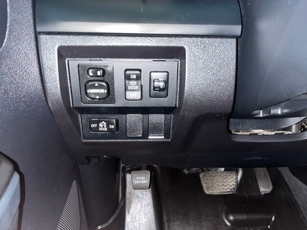 2014 Toyota Tundra SR