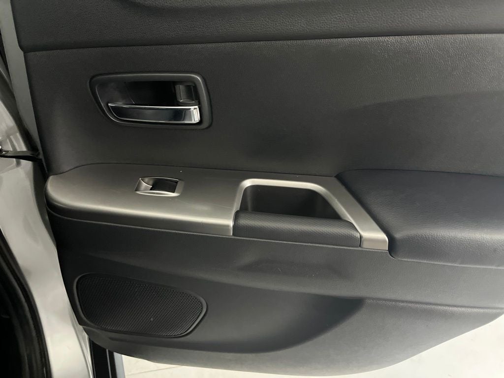 2025 Mitsubishi Outlander Sport 2.0 SE