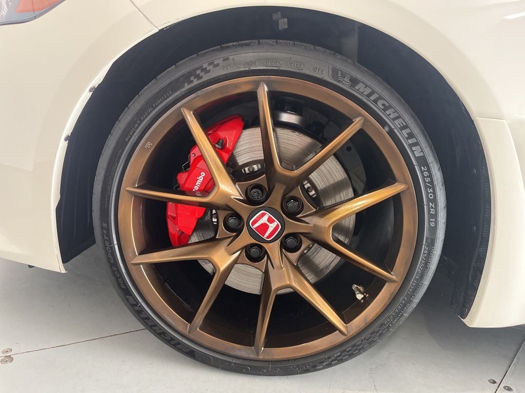 2023 Honda Civic Type R Base