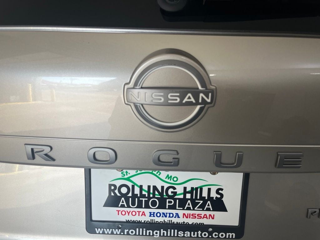 2025 Nissan Rogue Platinum