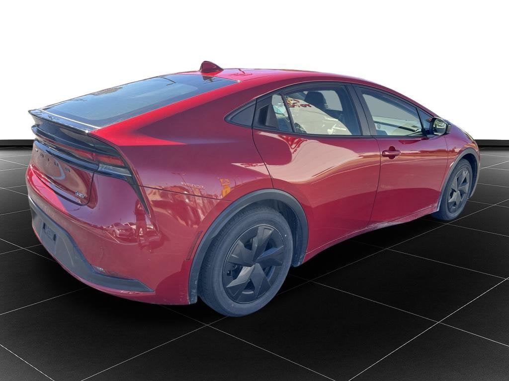 2025 Toyota Prius LE