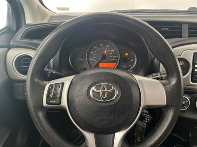 2012 Toyota Yaris LE