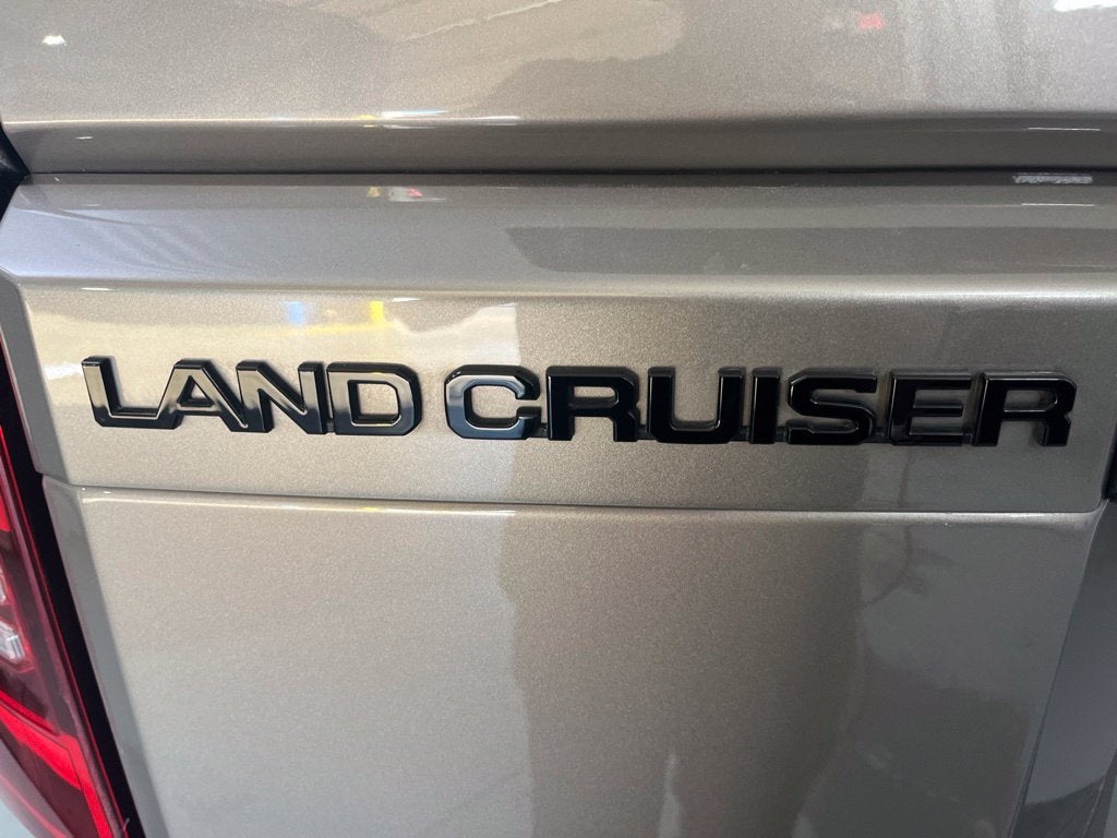 2027 Toyota Land Cruiser Base
