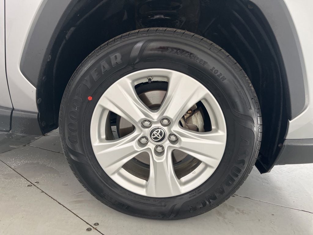 2019 Toyota RAV4 Hybrid XLE