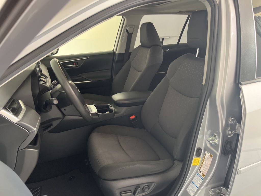 2019 Toyota RAV4 Hybrid XLE