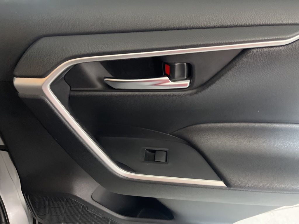 2019 Toyota RAV4 Hybrid XLE