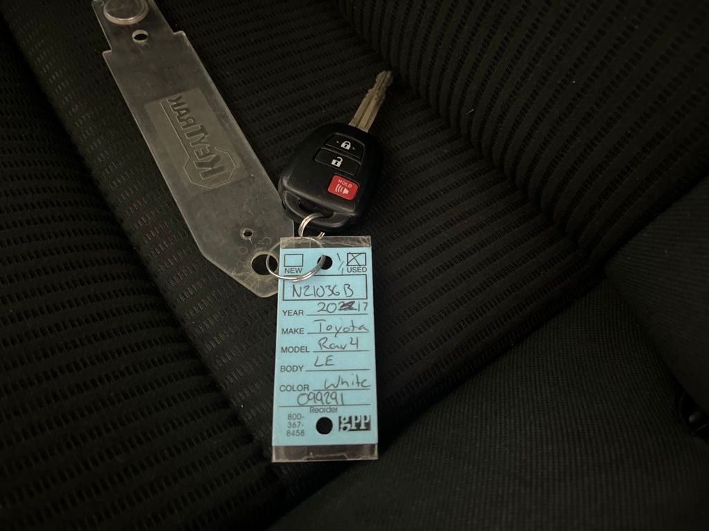 2017 Toyota RAV4 LE