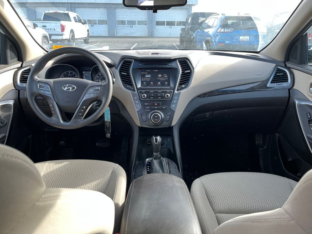 2017 Hyundai Santa Fe SE