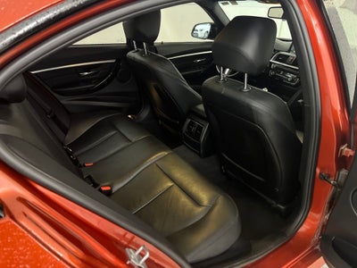 2018 BMW 3 Series 330i xDrive