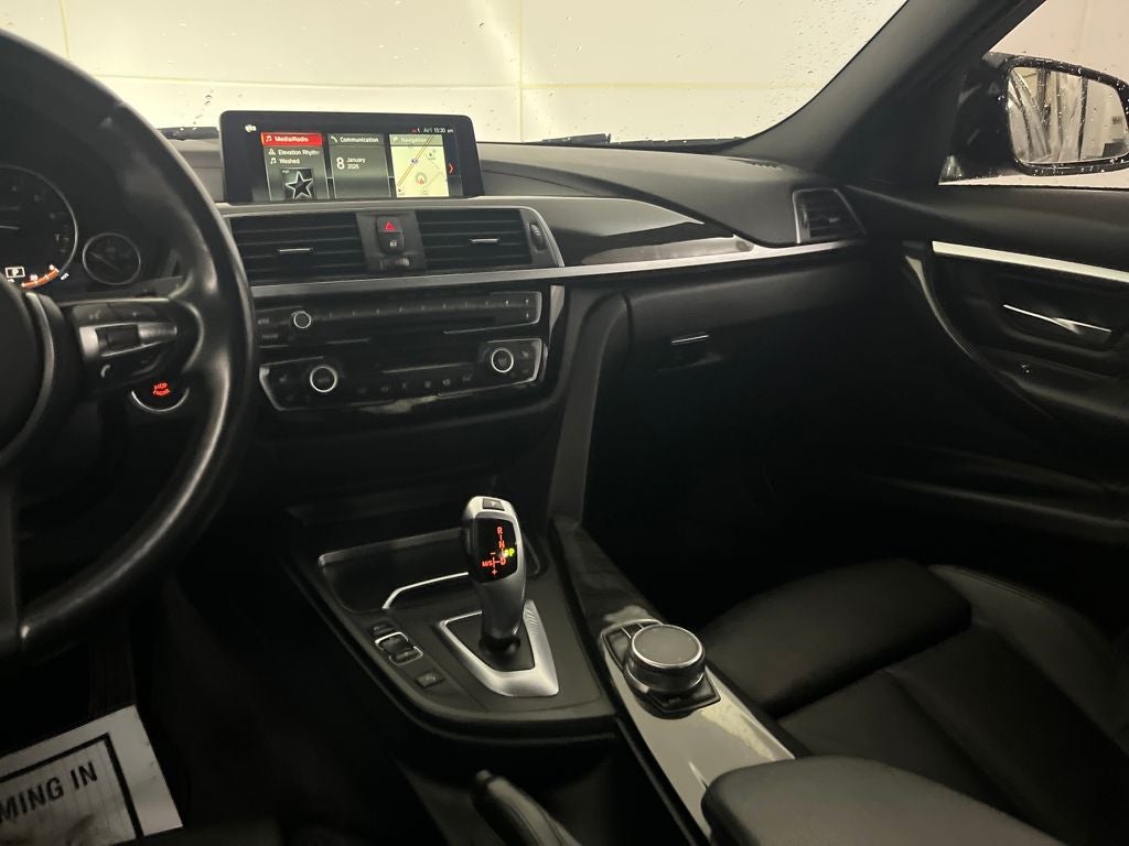 2018 BMW 3 Series 330i xDrive