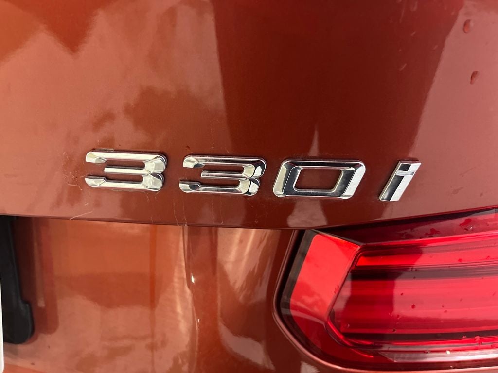 2018 BMW 3 Series 330i xDrive