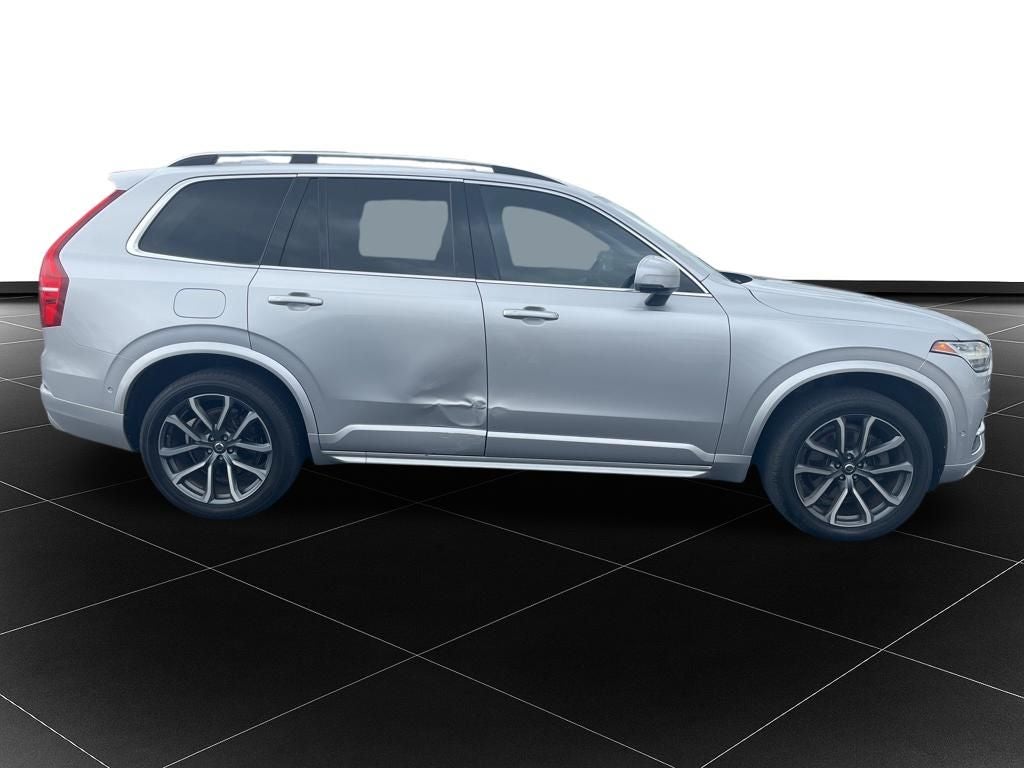 2017 Volvo XC90 T6 Momentum